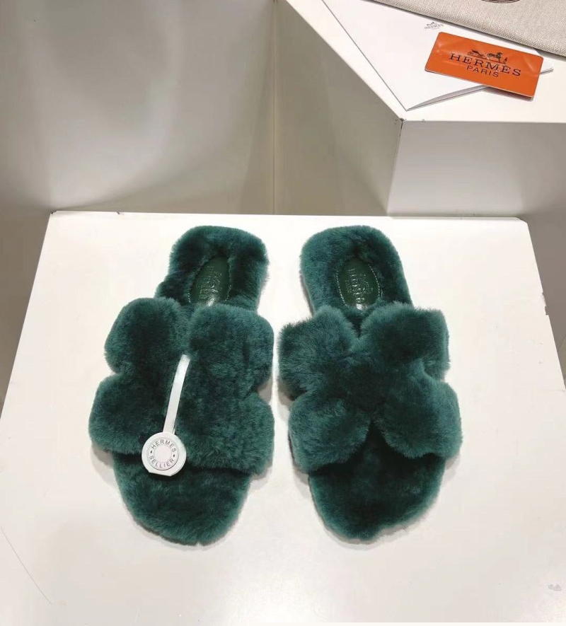 H**mes slippers